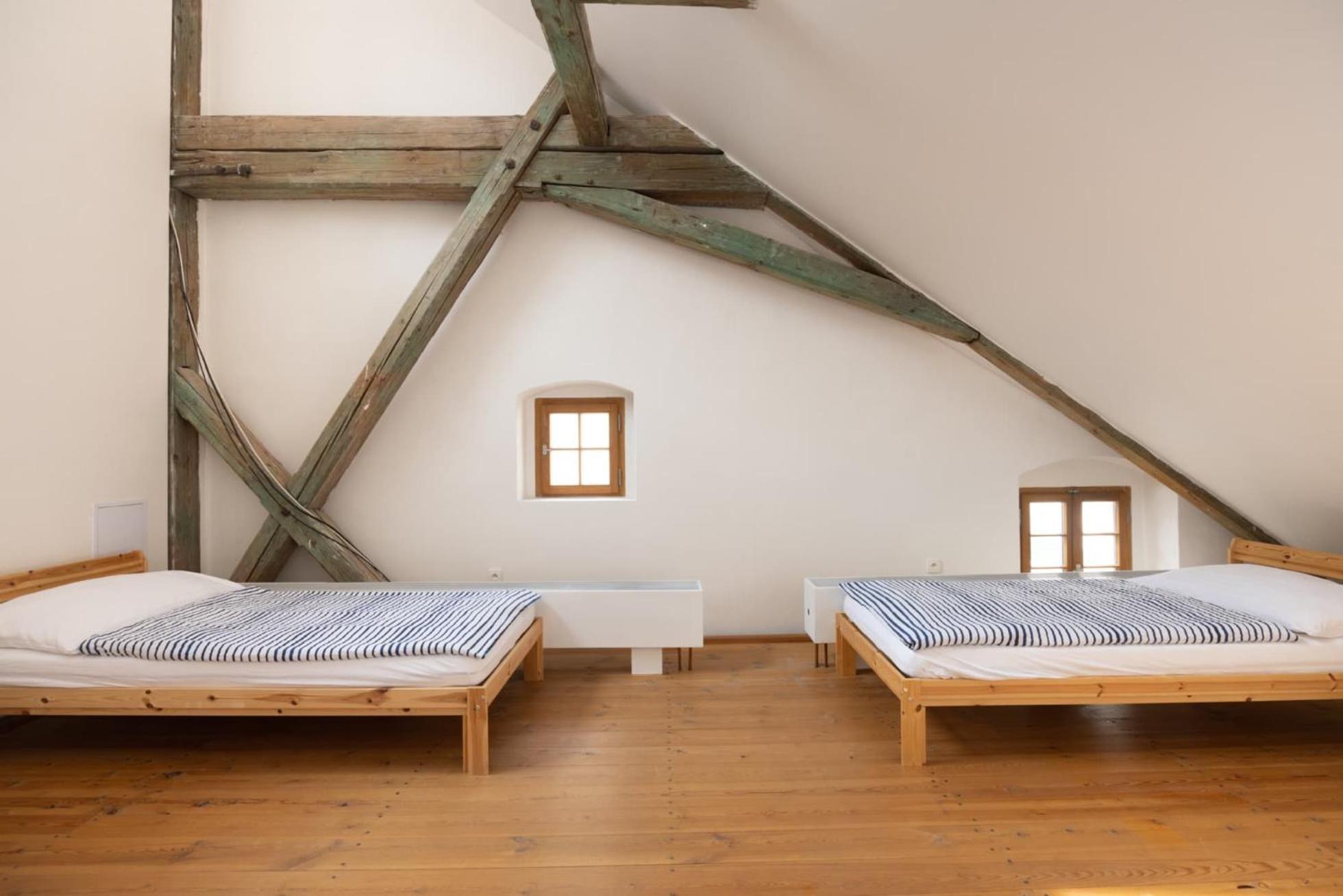 Zamecky Hostel Litomyšl Стая снимка