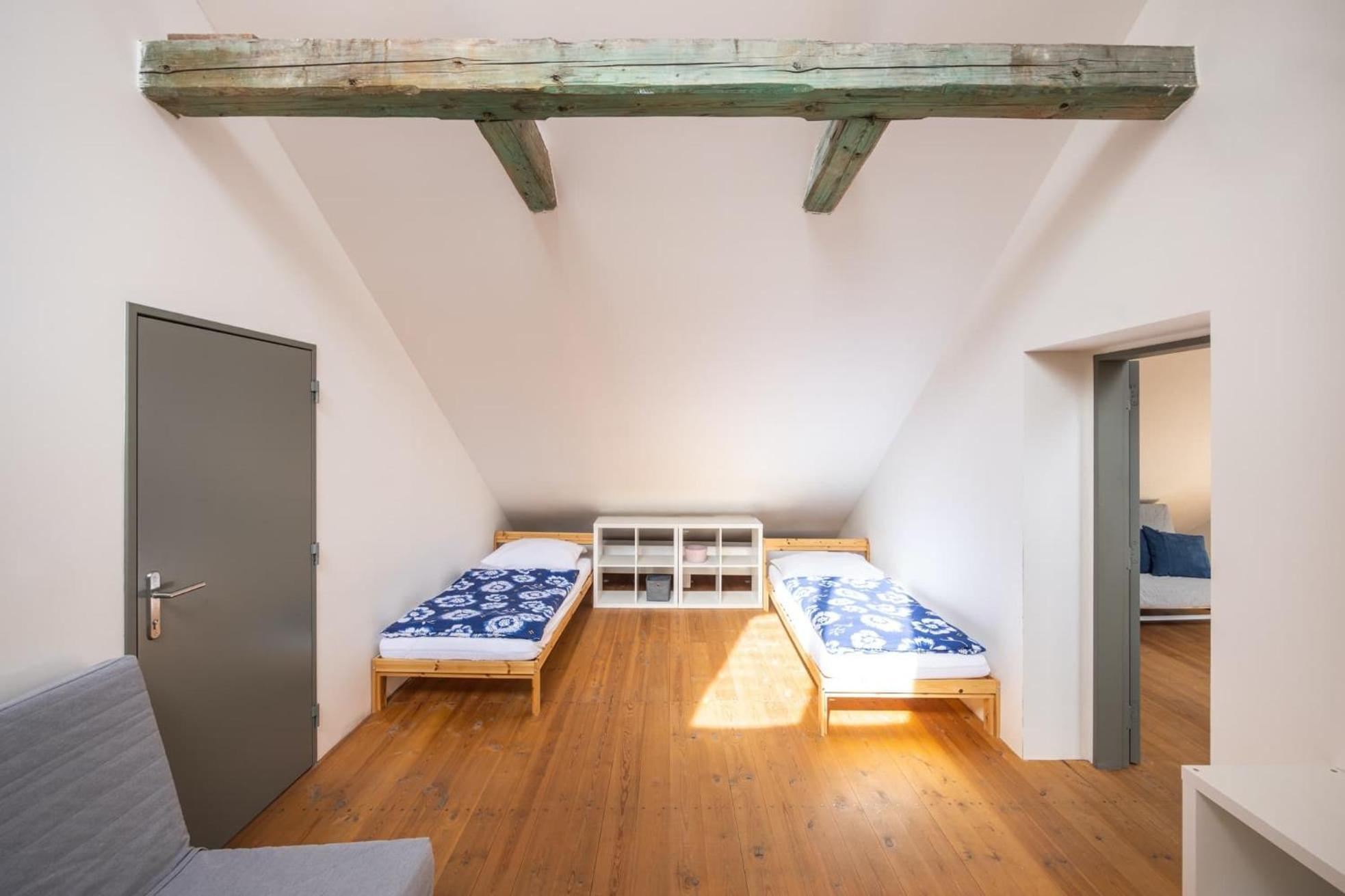 Zamecky Hostel Litomyšl Стая снимка