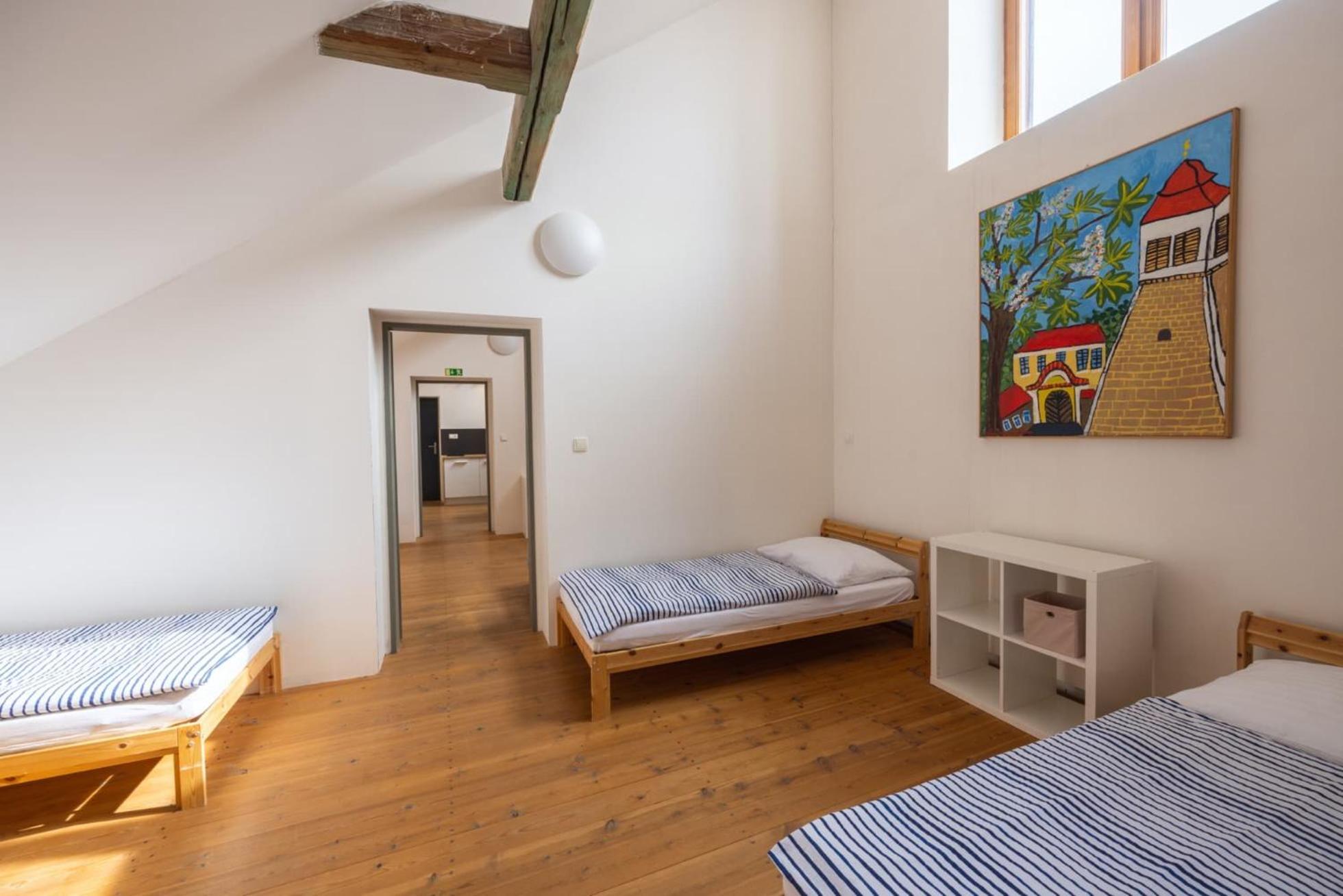 Zamecky Hostel Litomyšl Стая снимка